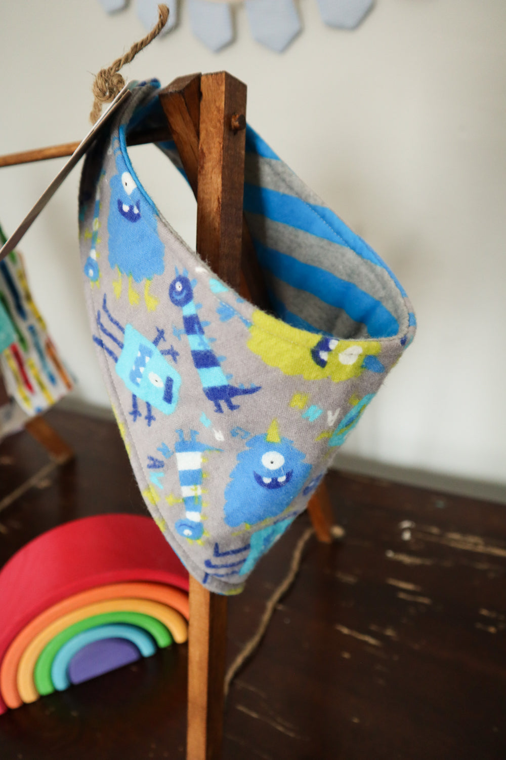 Reversible & Adjustable Flannel Bibs