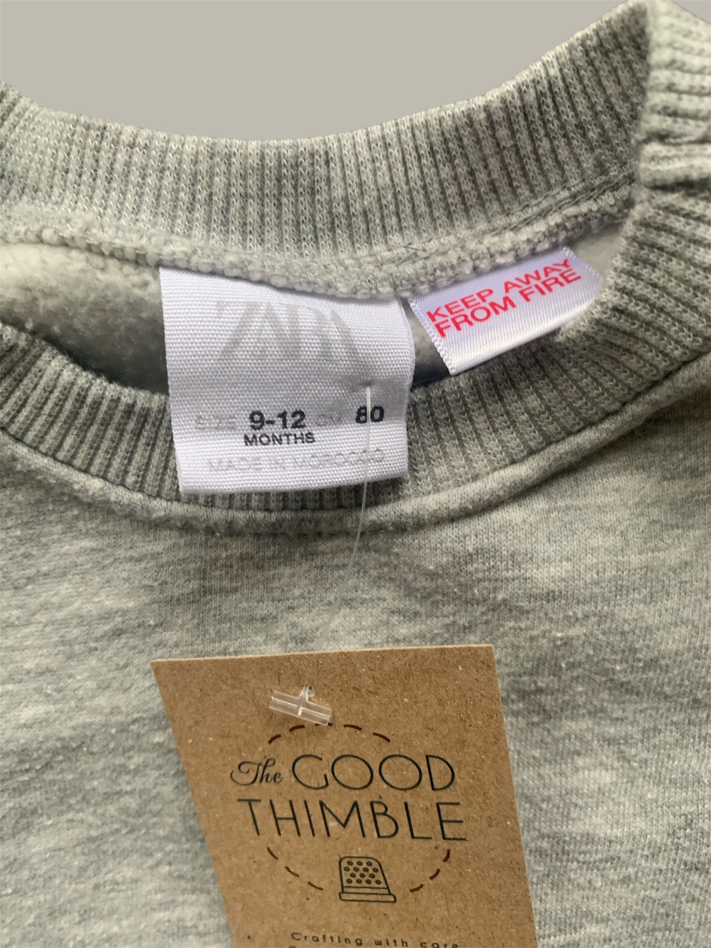 Grey Zara Sweater with White Lace Trim (9-12 m)